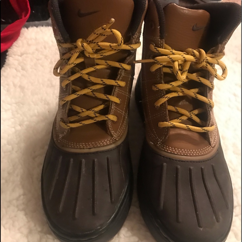 ACH Nike winter boots